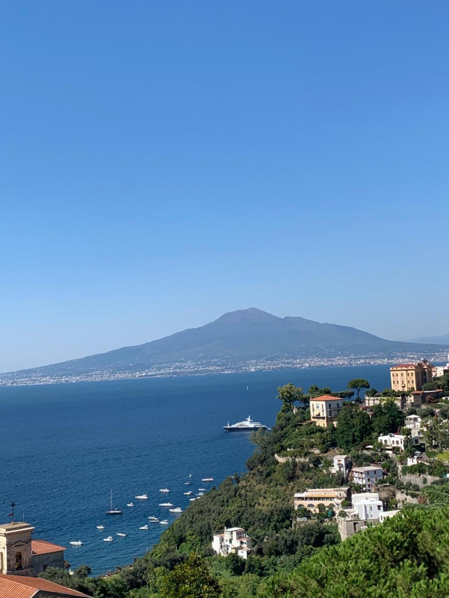 Bed and Breakfast Vesuvio View Vico Equense Exterior foto