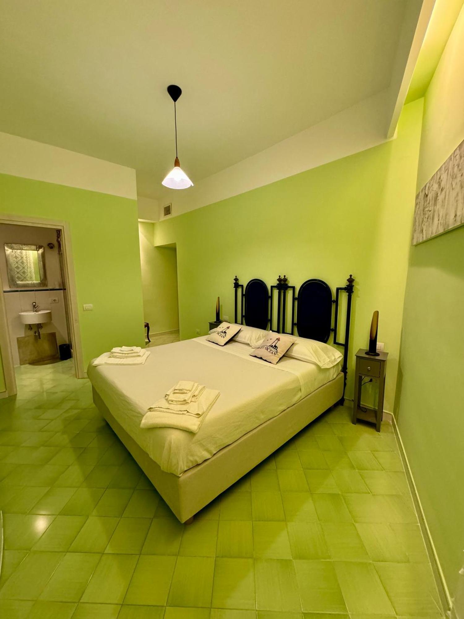 Bed and Breakfast Vesuvio View Vico Equense Exterior foto