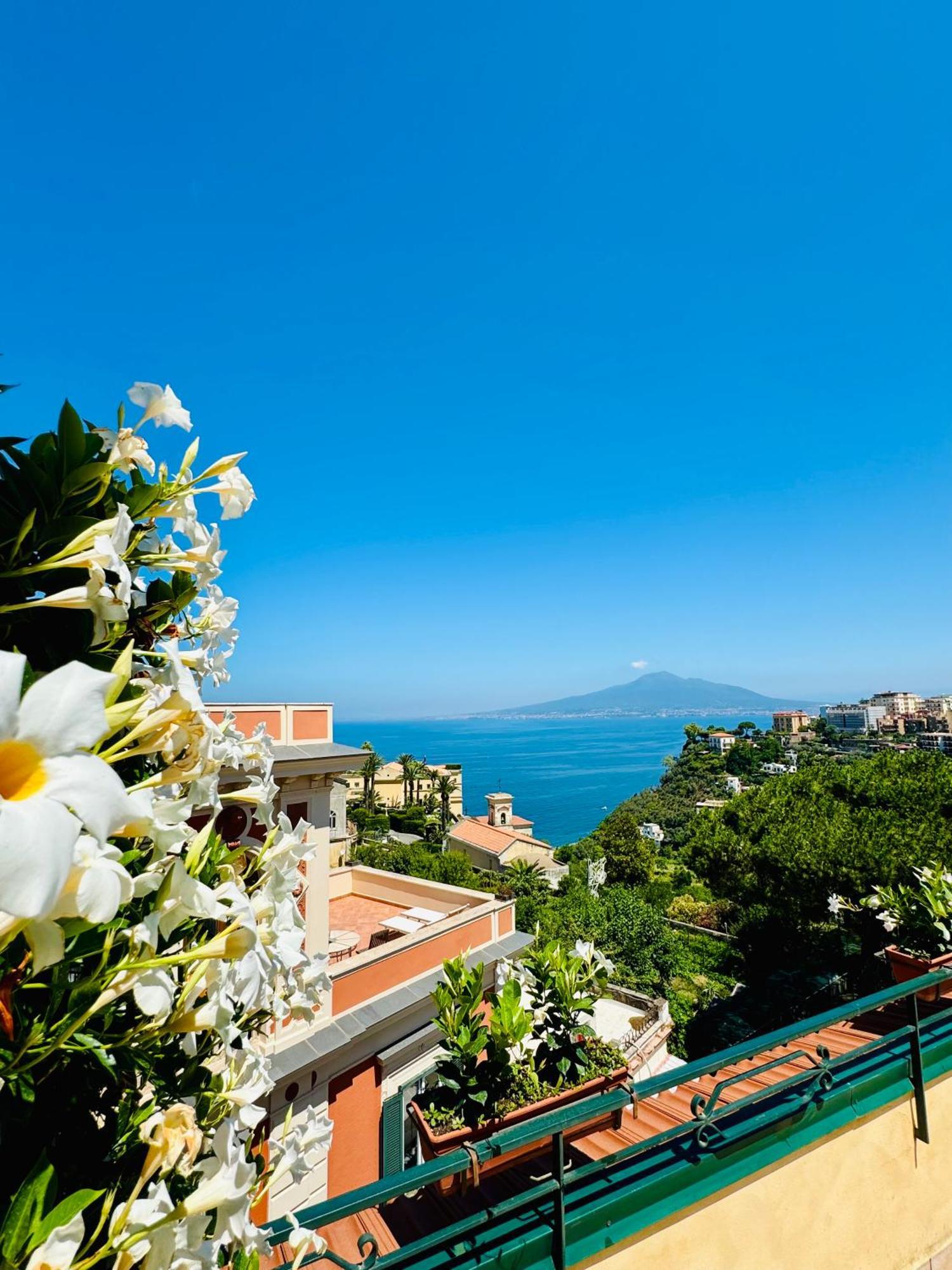 Bed and Breakfast Vesuvio View Vico Equense Exterior foto