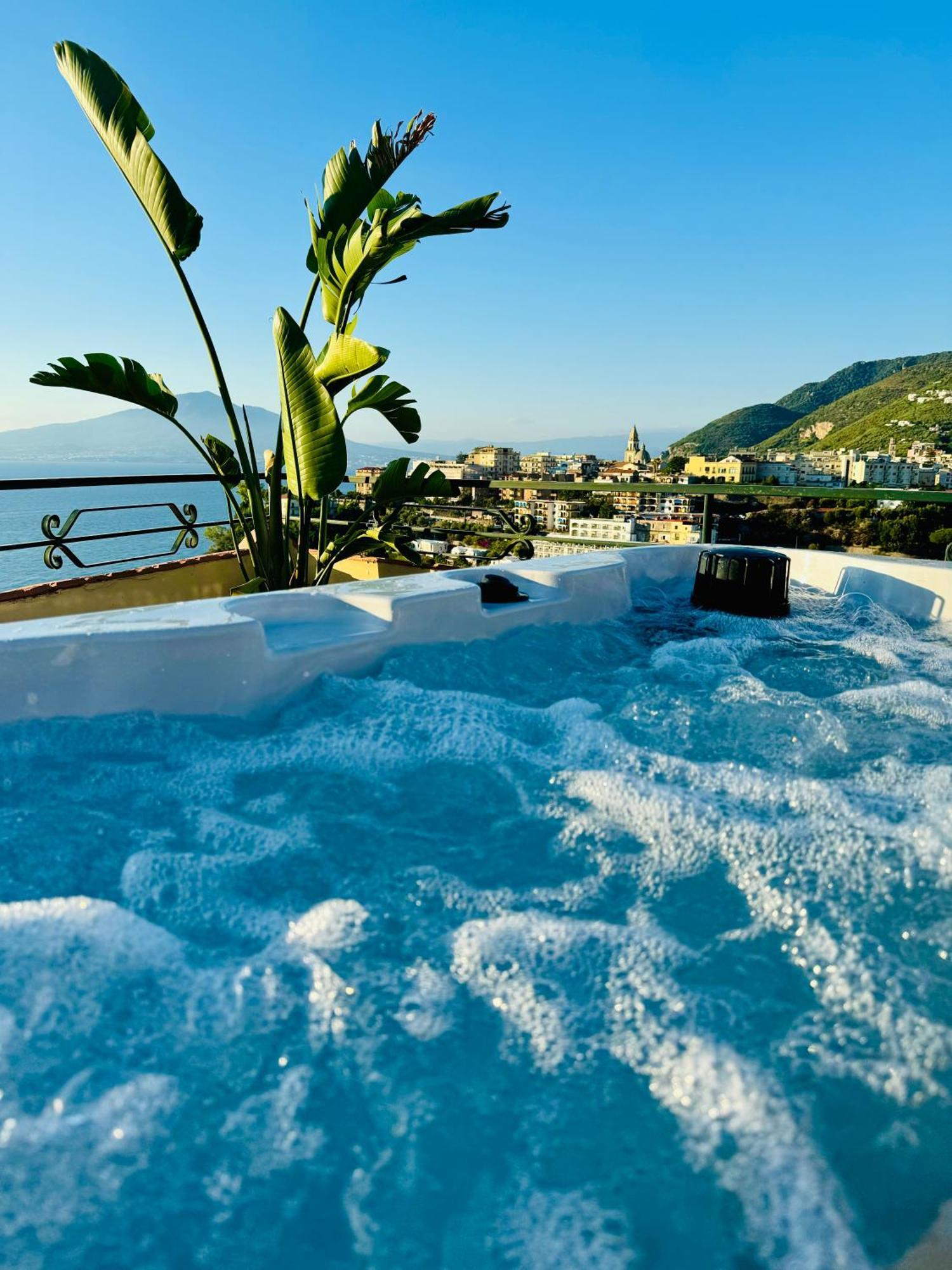 Bed and Breakfast Vesuvio View Vico Equense Exterior foto